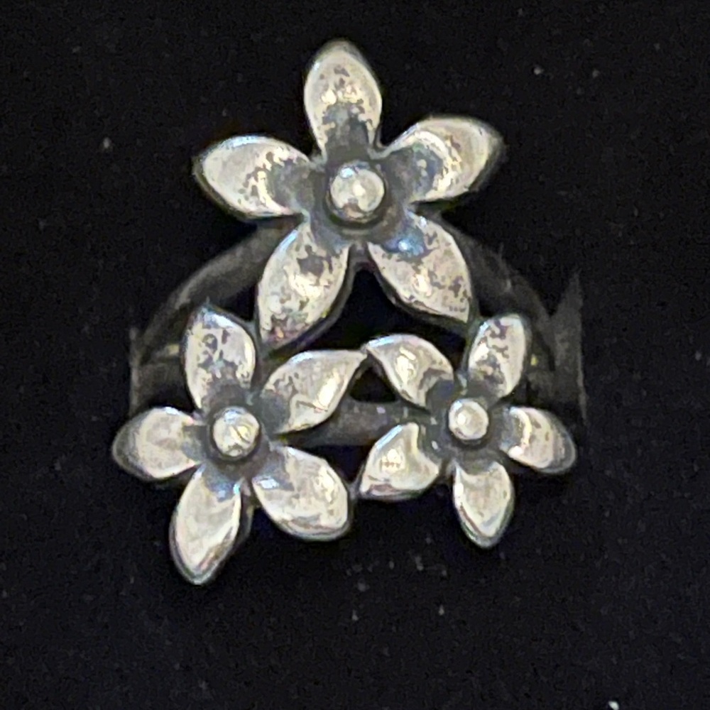 Vintage james avery sterling triple flower bouquet ring